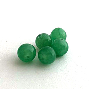 翡翠の10ミリビーズ(緑系)
