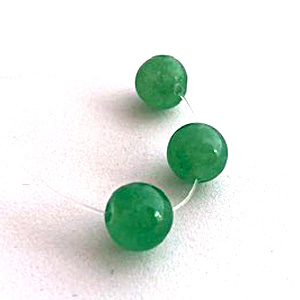 翡翠の10ミリビーズ(緑系)