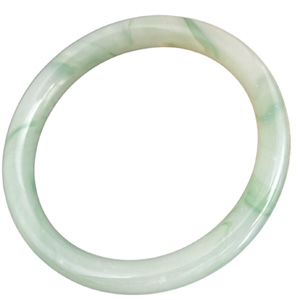 翡翠レアバングル