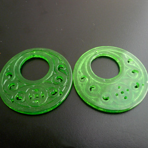 翡翠透彫の円パーツ(大)