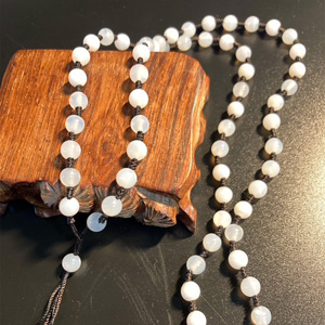 白系翡翠ネックレス紐