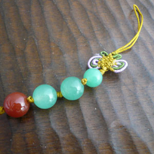 翡翠のプチストラップ