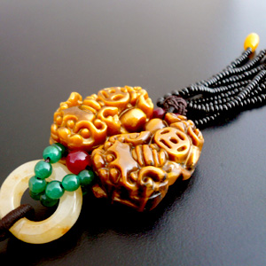 WヒキュウのBAG飾り&タッセル