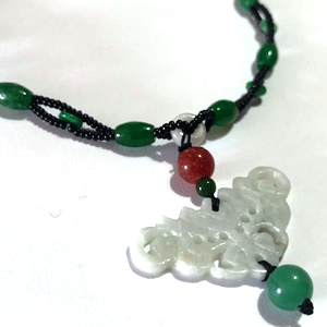 翡翠モチーフの拡大部分画像