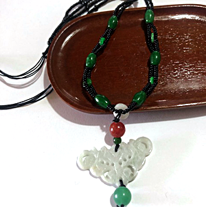 翡翠モチーフの全体感。白系翡翠