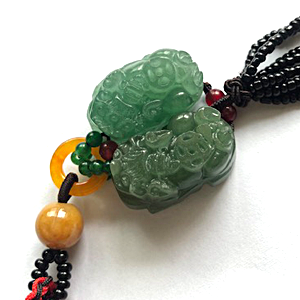 翡翠WヒキュウのBAG飾り&タッセル