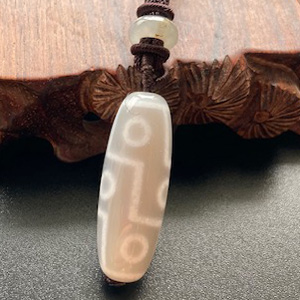 :9眼天珠レアネックレス