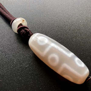 :9眼天珠レアネックレス