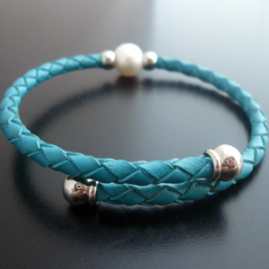 NYスタイルの湖水真珠ブレス ターコイズ