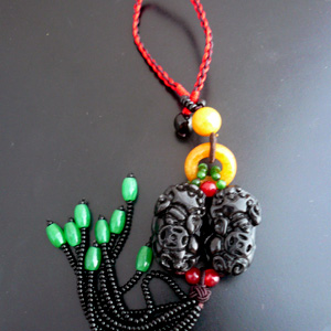 黒系翡翠ひきゅうBAG飾り&タッセル