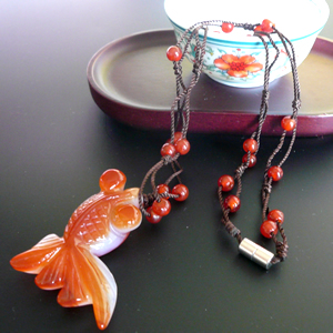 レア!赤めのう 金魚のペンダント豪華版B