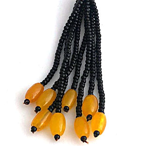 黄翡翠とオニキスの「房」が出来てる!