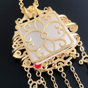 豪華七宝と翡翠ネックレス